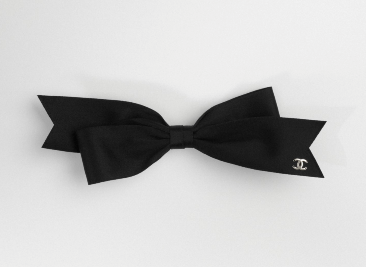 CHANEL HAIR CLIP