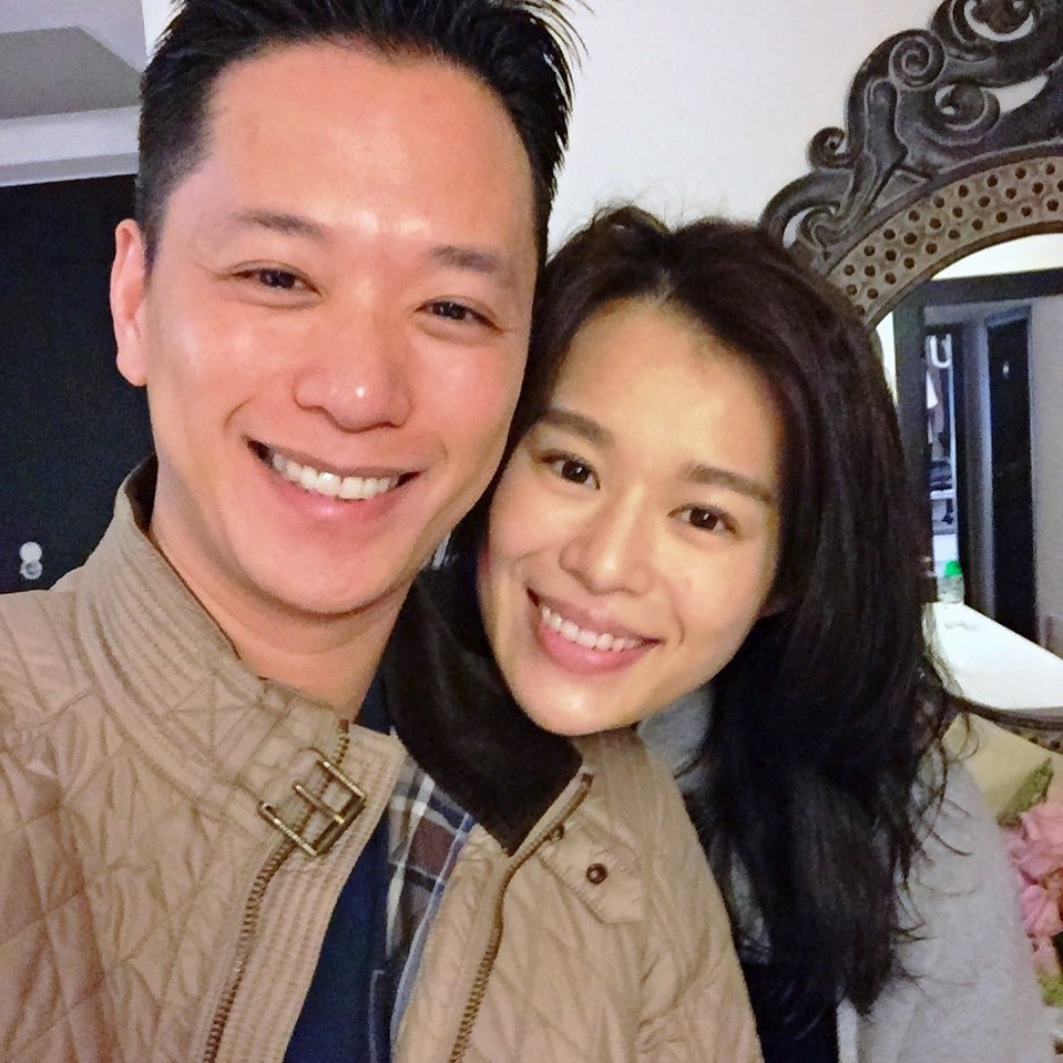 胡杏兒與李乘德舊照。