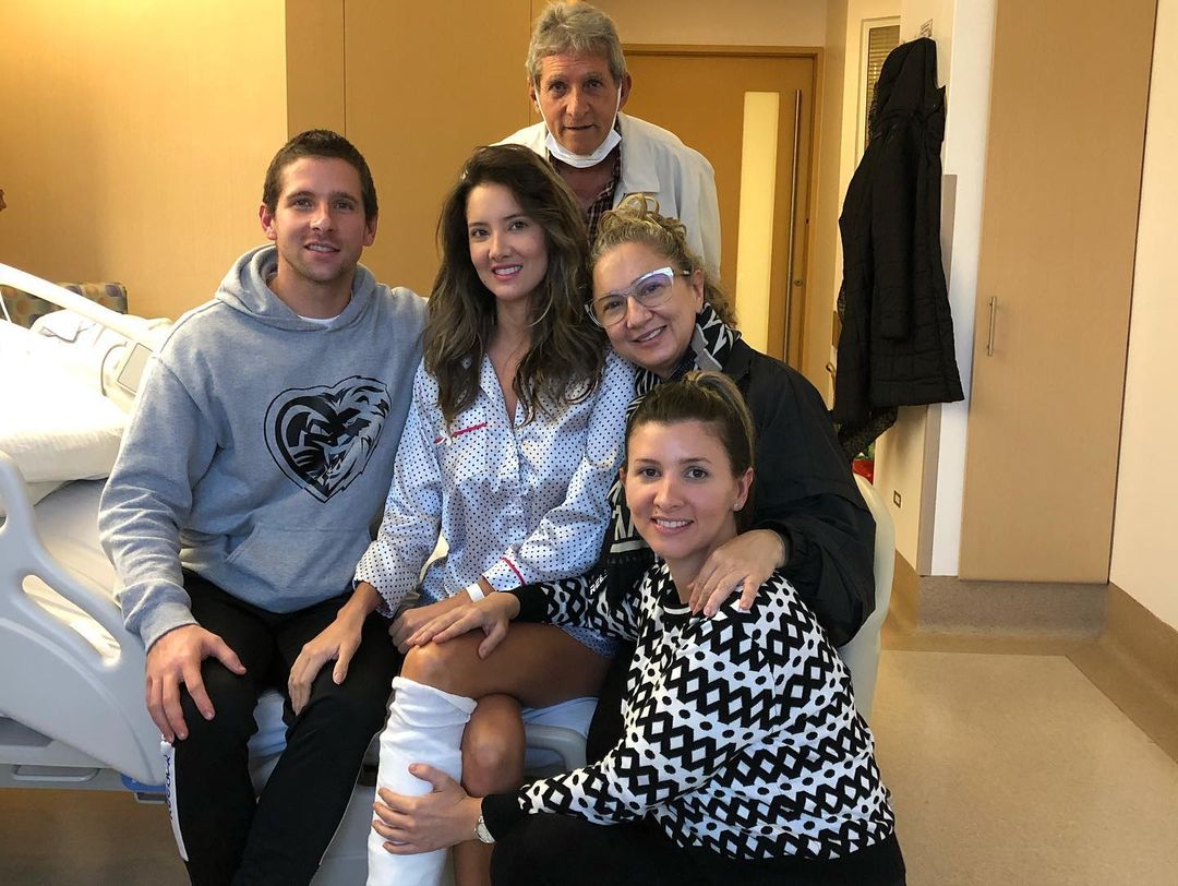 Daniella Alvarez為了切除腹部的腫塊進行手術