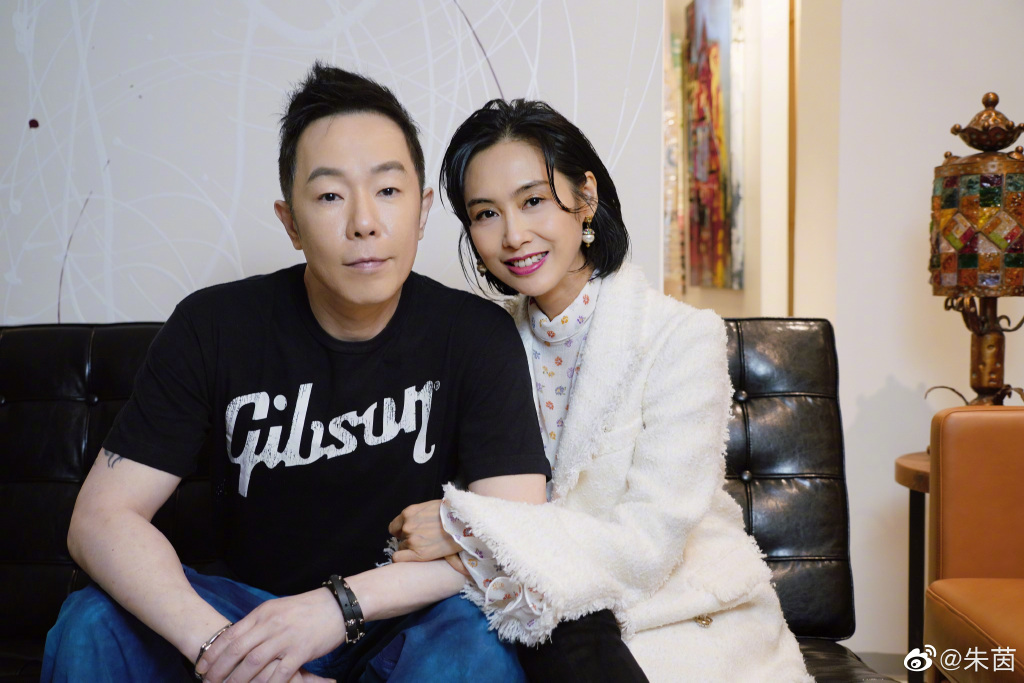 黃貫中朱茵結婚多年仍然恩愛