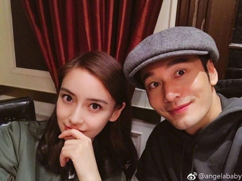 黃曉明與Angelababy楊穎少有的合照。