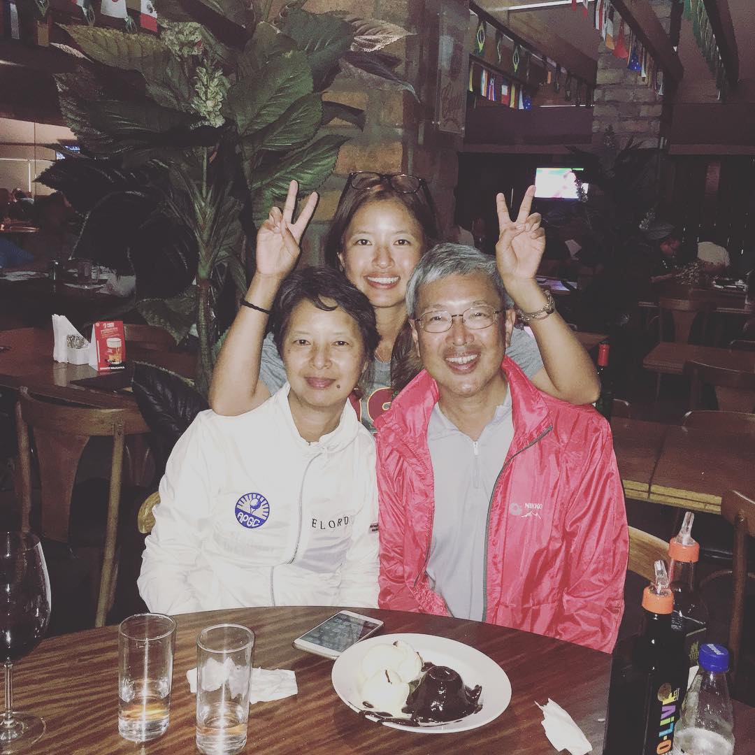 陳芷澄與父母親合照