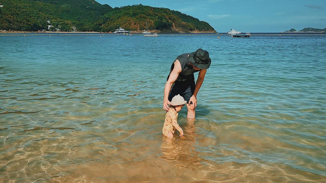 周柏豪無論是拍拖、結婚到做爸爸，都秉持一貫低調的作風