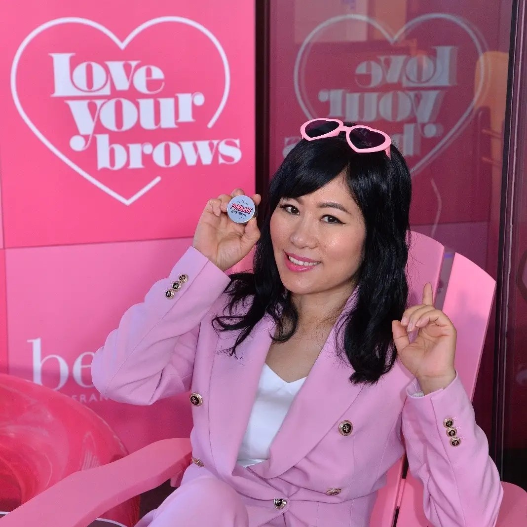 大家所認知的七仙羽是一位專業的玄學師傅，但原來她的履歷也相當豐富