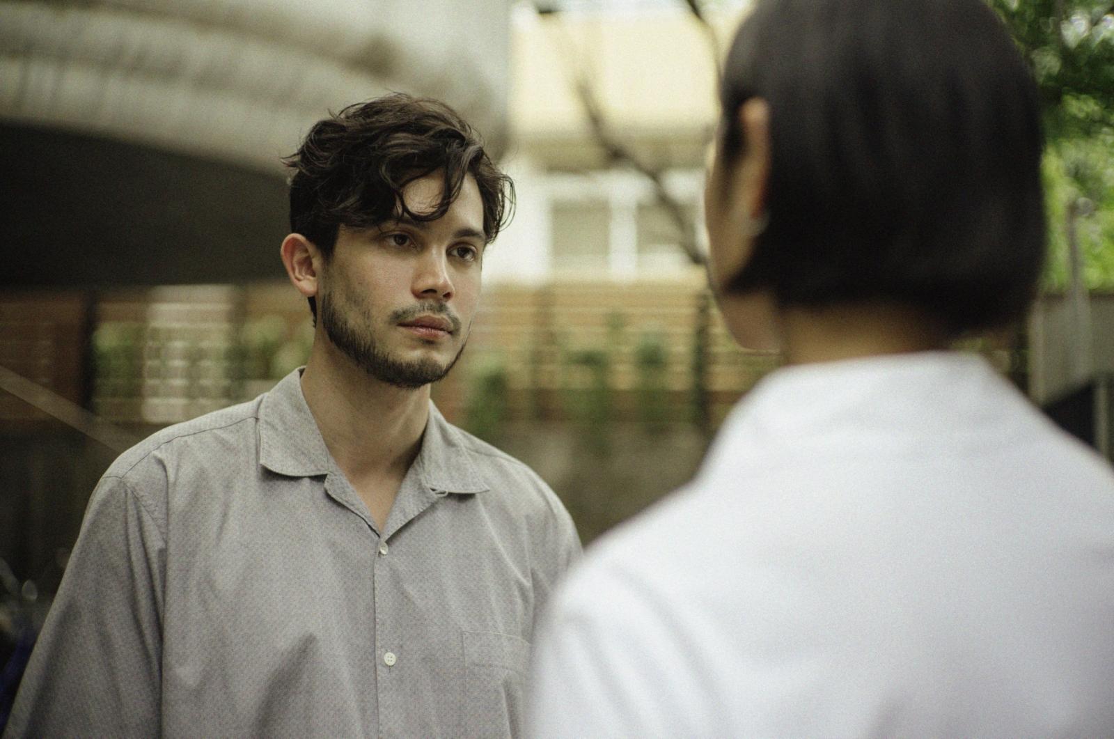 總是感到不快樂