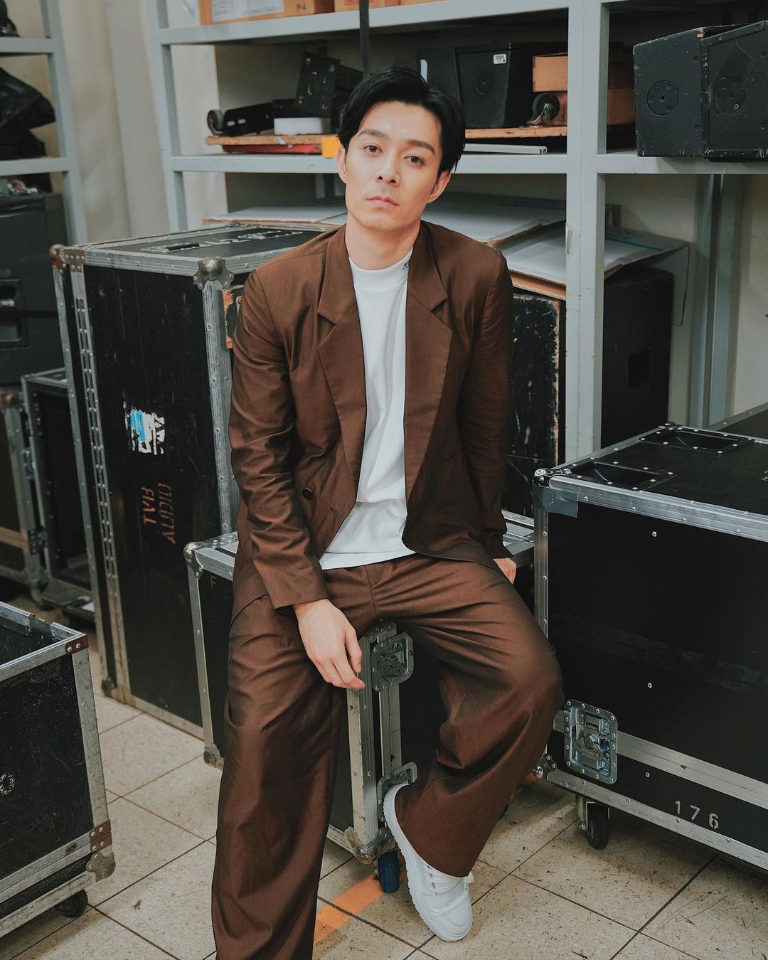 周柏豪護妻惹網民質疑