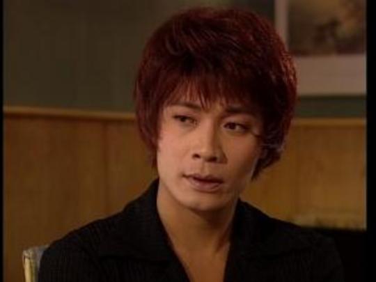 羅嘉良在《先生貴性》分飾兩角