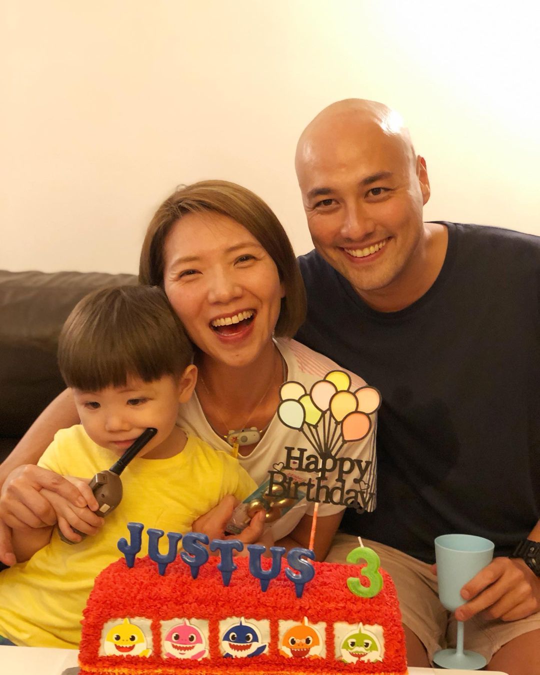 車婉婉的圈外老公足足比他小5年