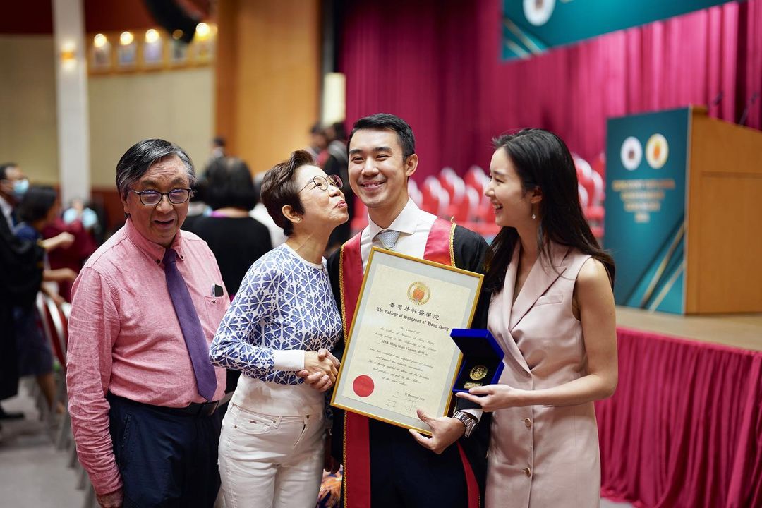 麥明詩哥哥花了8年時間半工讀