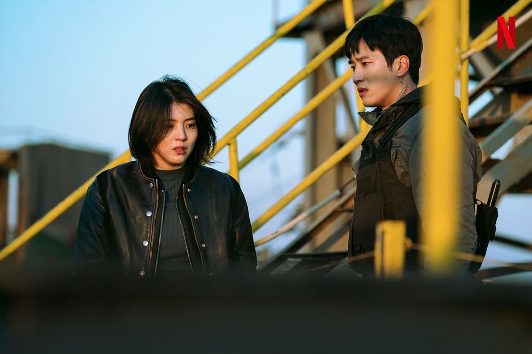 安普賢在《以吾之名》與尹智友飾演的韓韶禧人墜入愛河