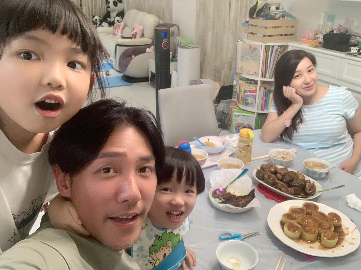 張頴康自學爸爸煮飯煲湯的味道