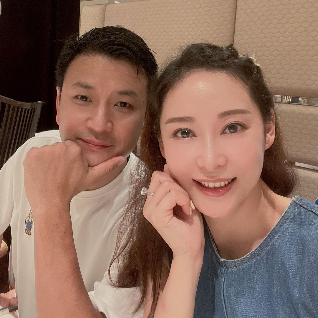 楊卓娜與老公楊志翹常常外出拍拖。
