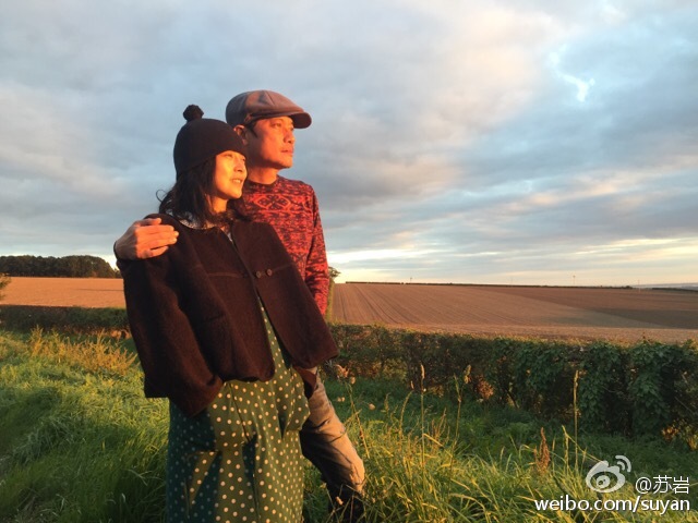 羅家良與蘇岩旅遊合照。