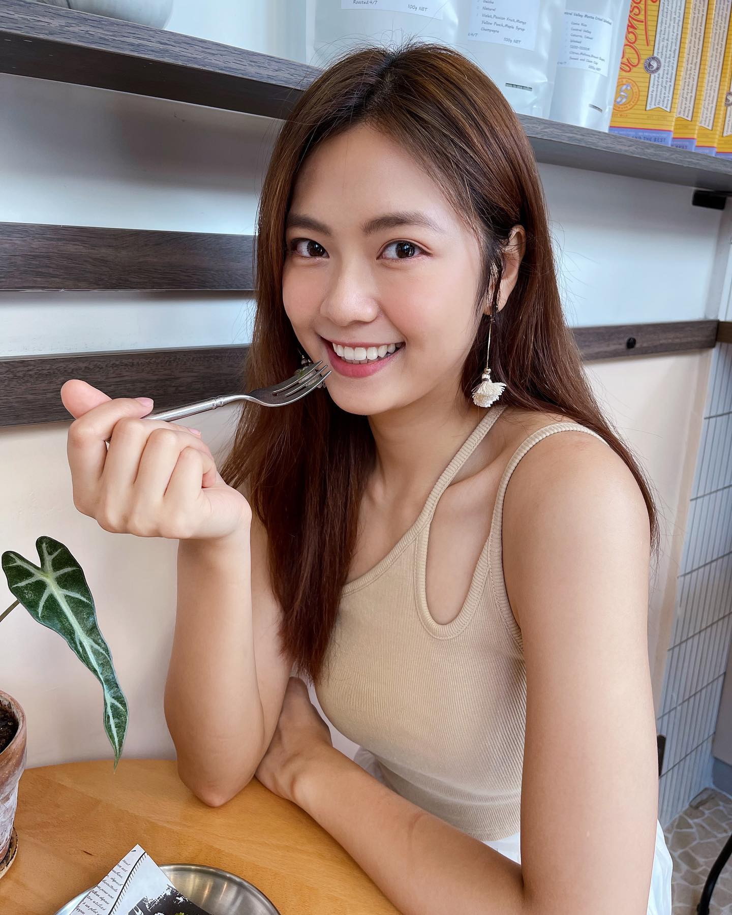 游嘉欣屋企無冷氣Wi-Fi