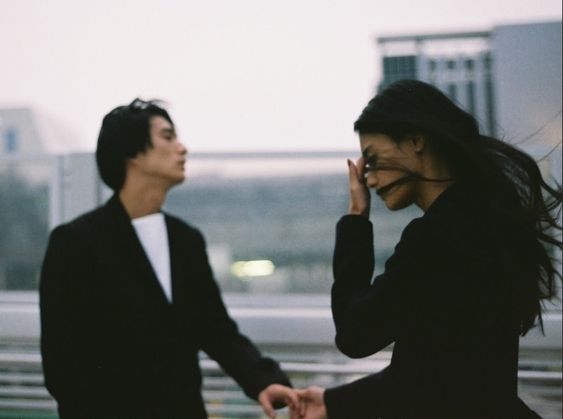 能夠在茫茫人海中遇見心愛的人實屬不易,一旦遇見了就要勇敢去愛