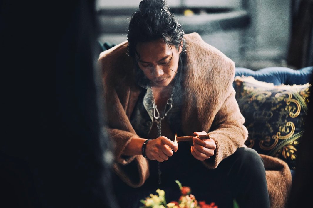 張文傑已經入行20年,如今憑著實力咬緊牙關成功由幕後走到幕前