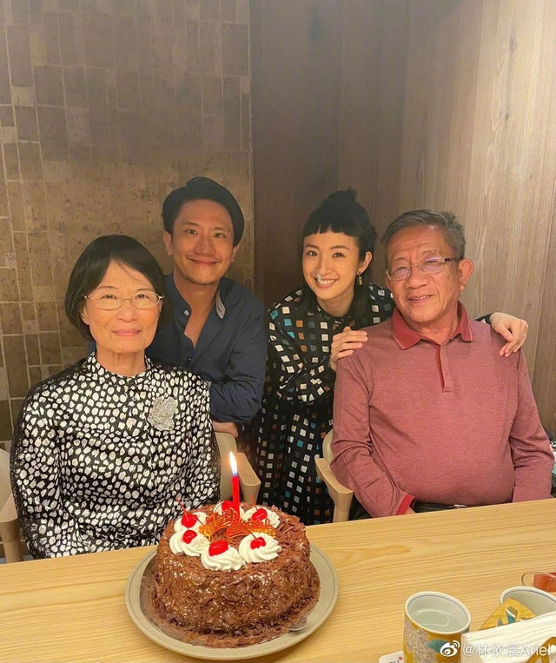 「零負評女神」林依晨與圈外老公林于超結婚6年