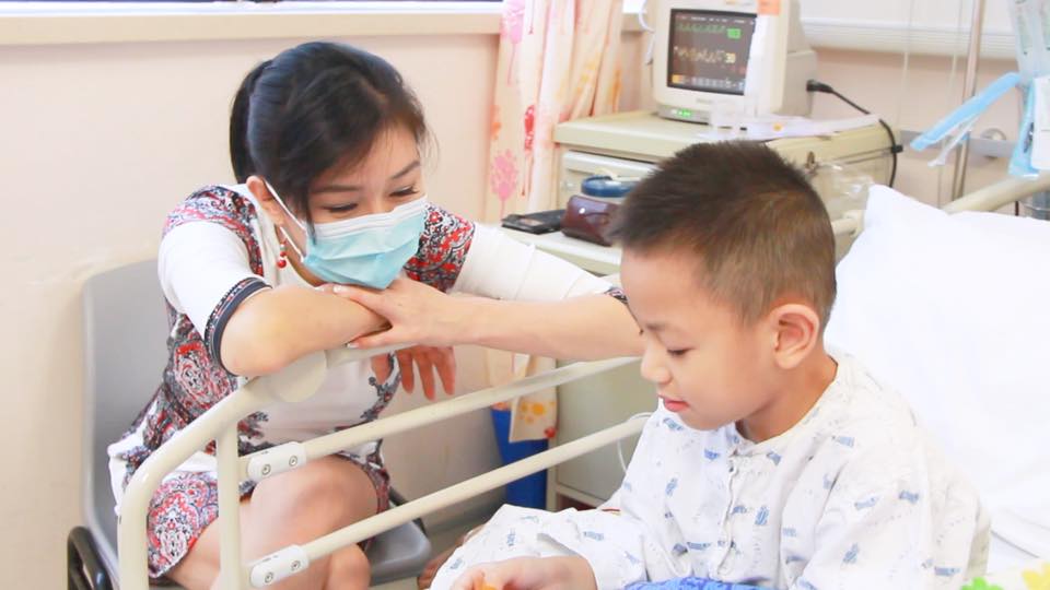 張慧儀為了Hanson加入兒童心臟基金會
