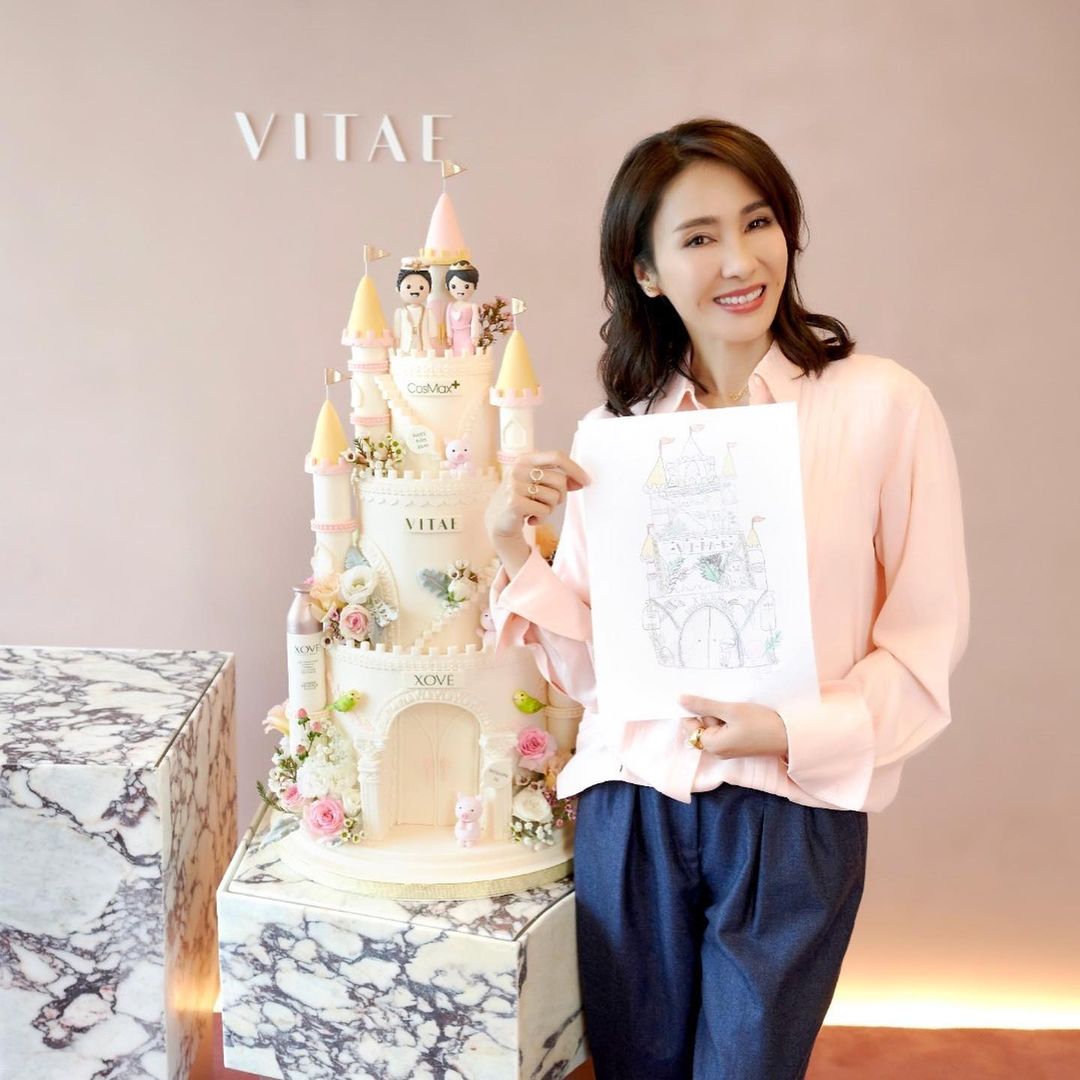 黎姿Gigi(現名馬黎珈而)成為「最美CEO」。