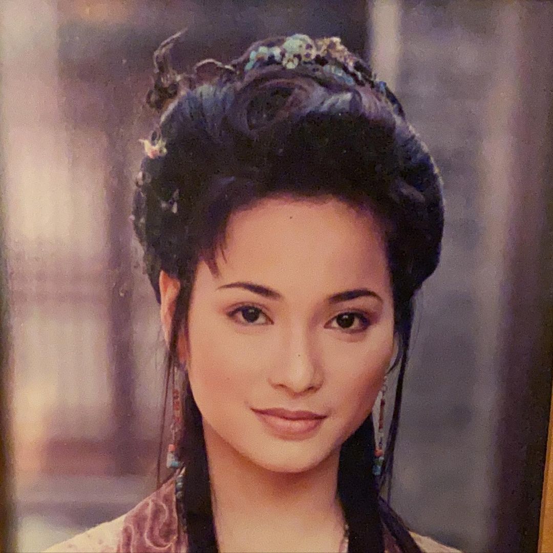 樊亦敏1991年參加香港小姐獲得「最上鏡小姐」獎項