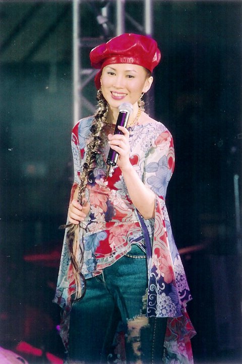 2011年,陳秀雯跟林國雄正式辦理了離婚手續,結束了28年的痛苦婚姻