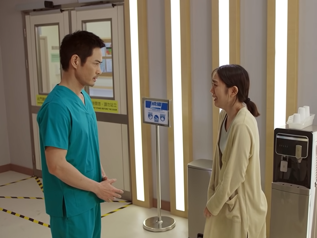 《星空下的仁醫》姜麗文與鄭嘉穎。