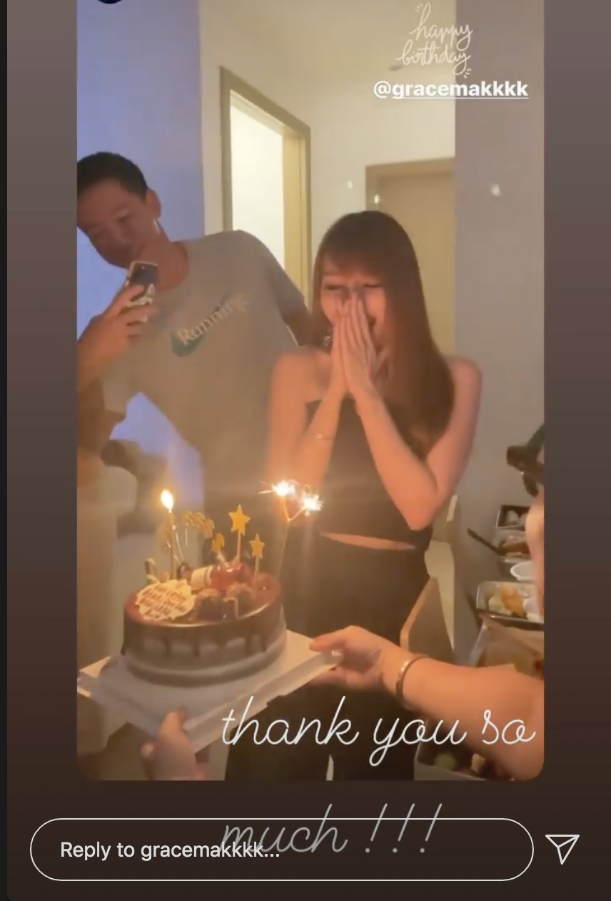 7月Grace生日時柳爺已經以男友身份陪在側。