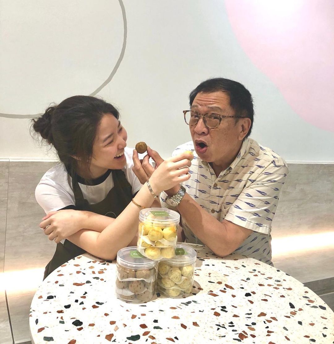 許紹雄與許惠菁關係非常好。