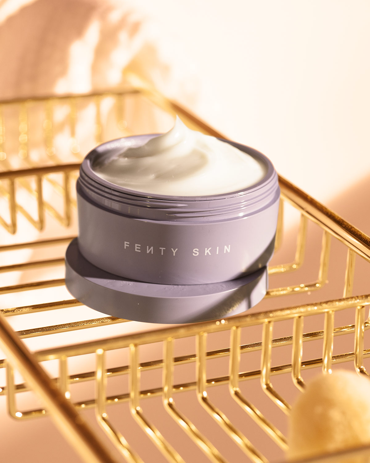 Fenty Skin Butta Drop身體潤膚霜。