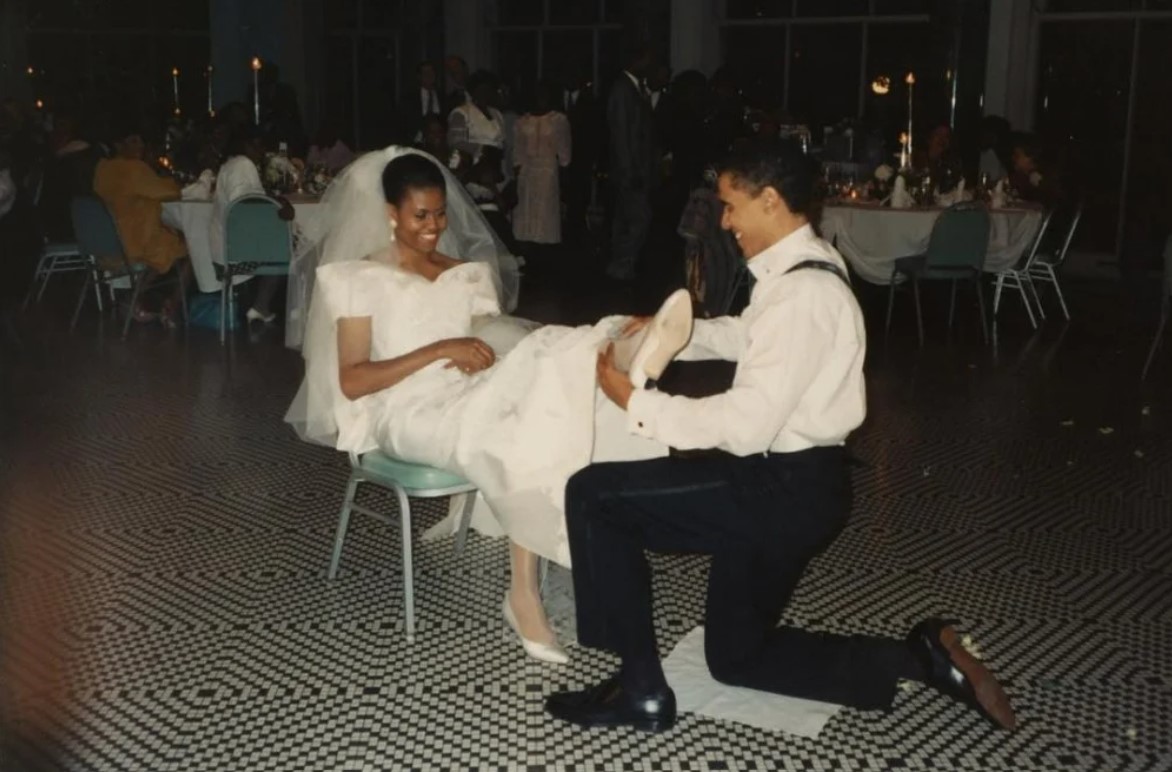 奧巴馬分享與米歇爾結婚時的照片。