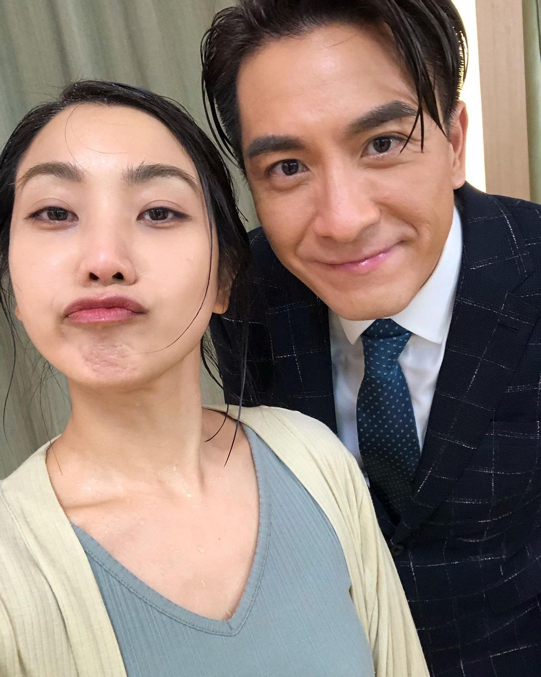 《星空下的仁醫》姜麗文與馬國明合照。