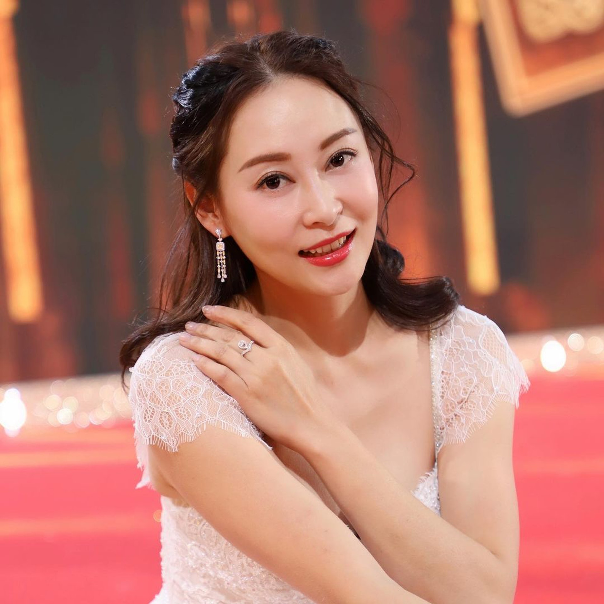 楊卓娜現時已是少奶奶