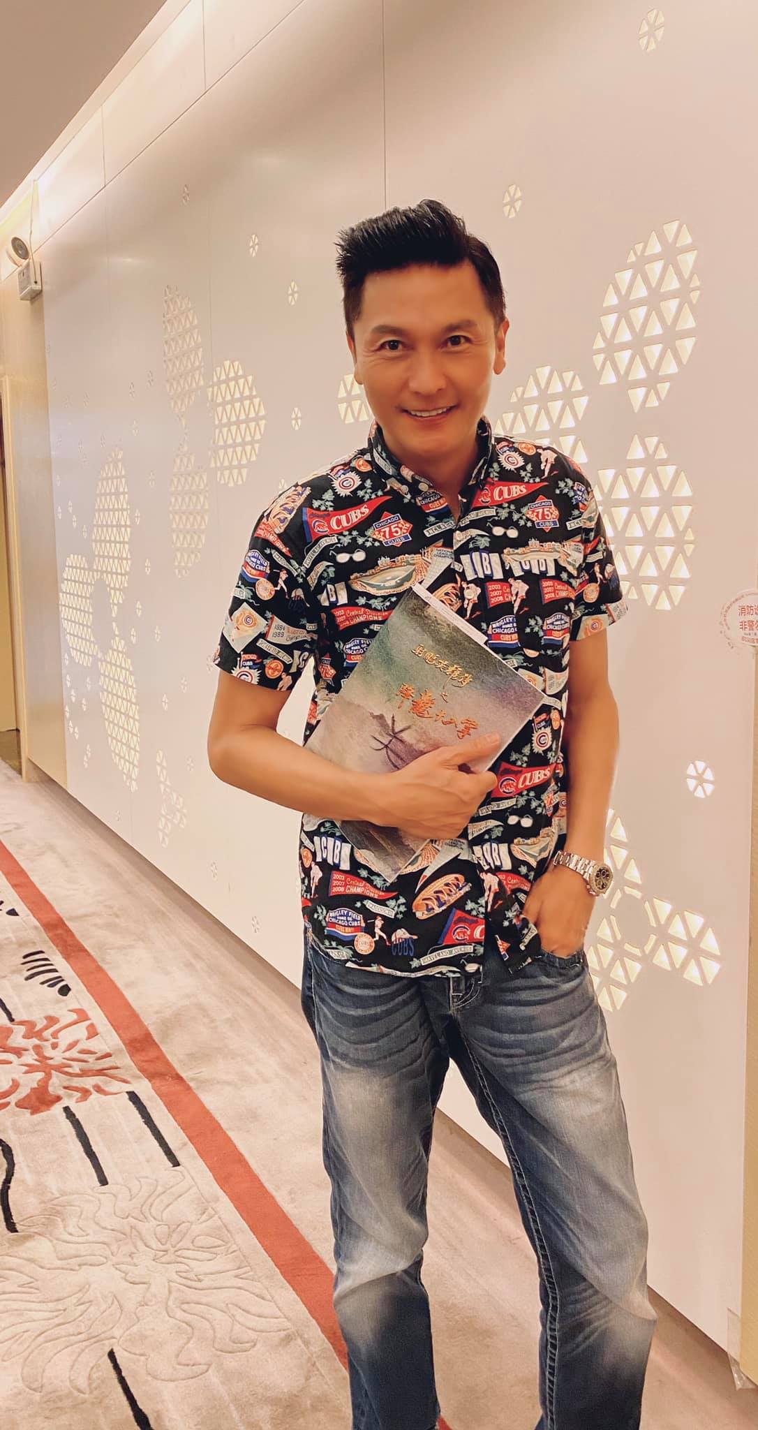 關禮傑表示目前與TVB是頭部合約方式合作