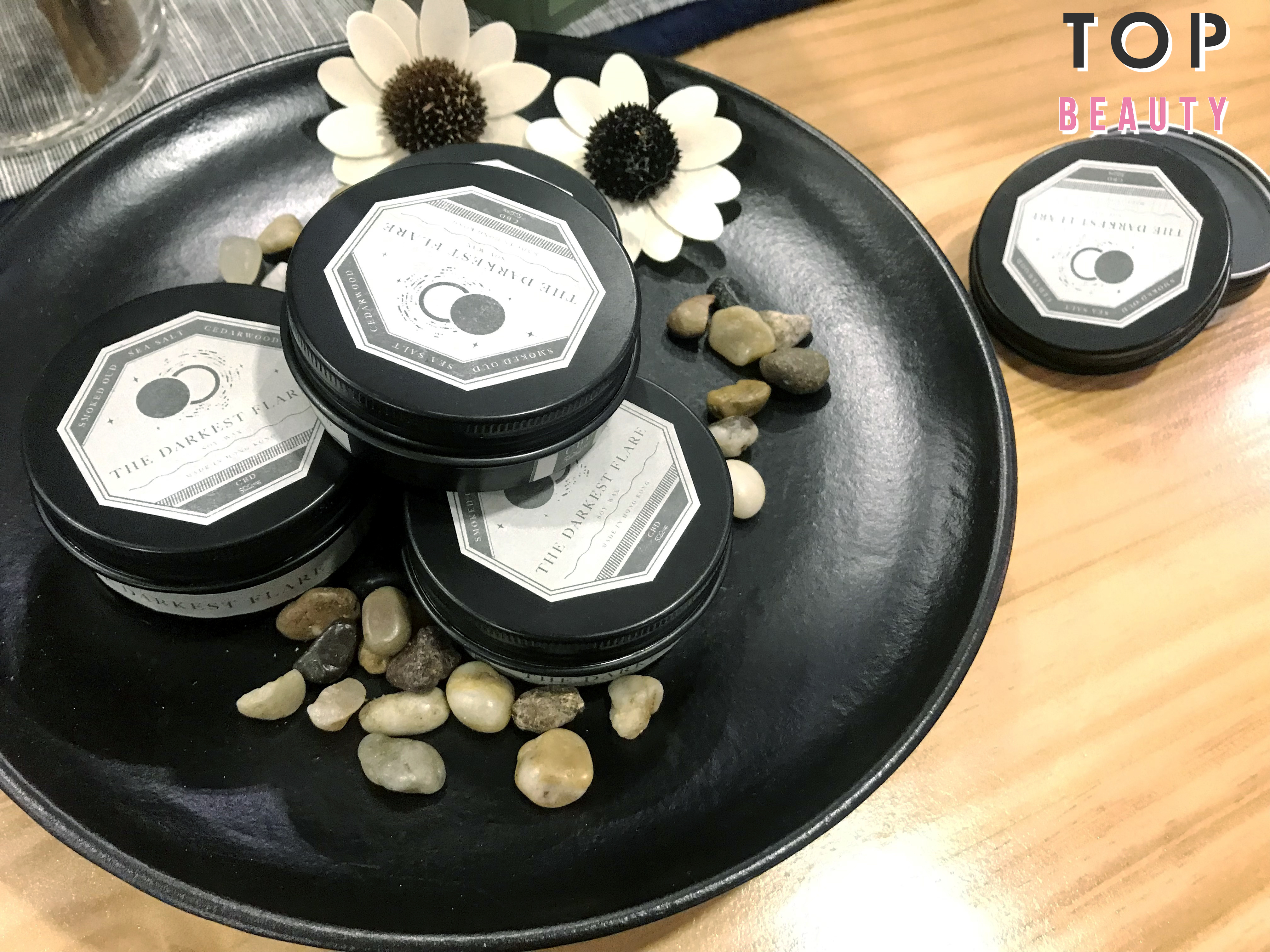 二酚公館有自家研創的CBD蠟燭。香氛