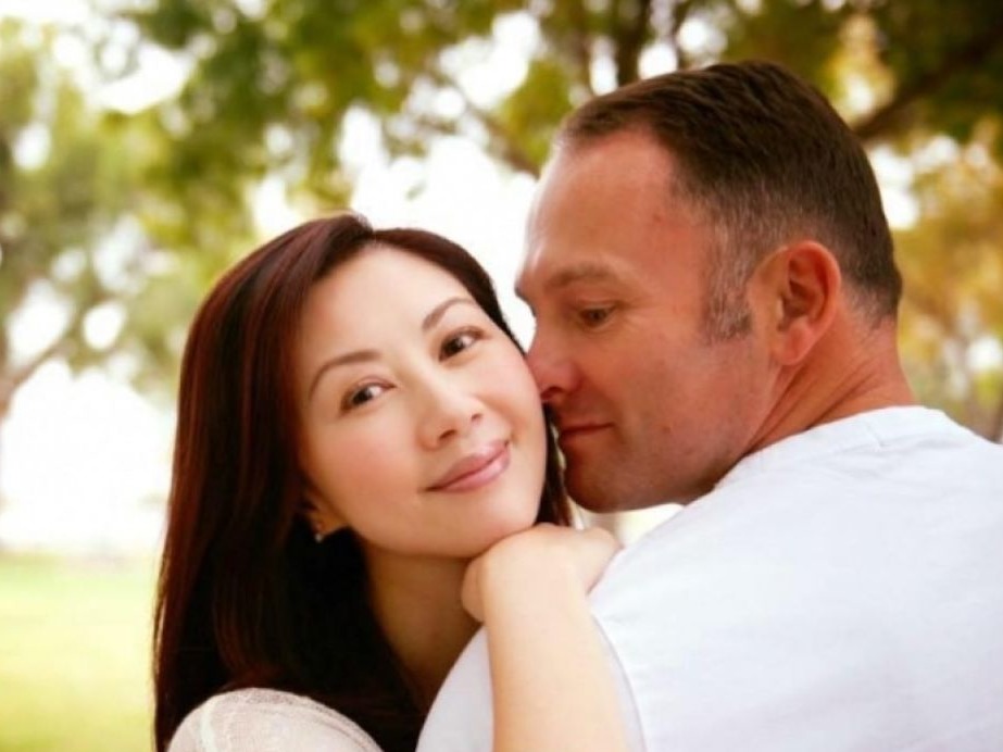 也許是冥冥中自有主宰,楊寶玲離婚不久後因出席舊同學聚會而與初戀情人Gavin重遇