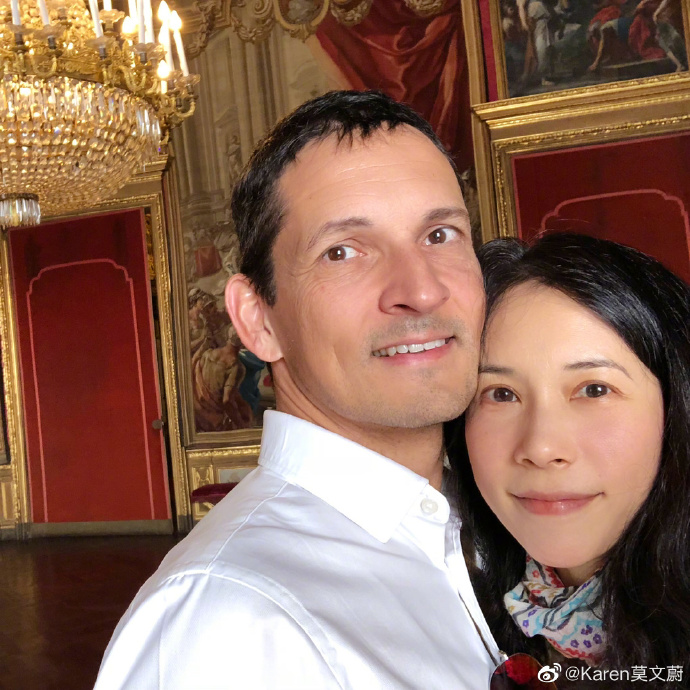 莫文蔚(Karen)不時與老公Johannes暢遊不同地方。