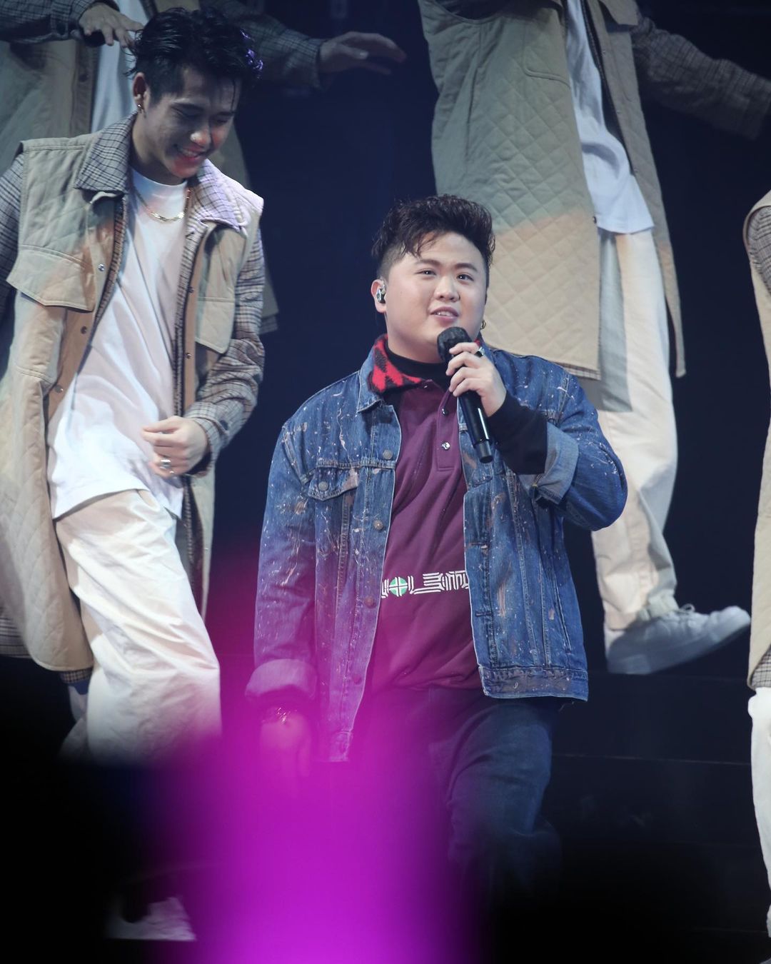 ERROR隊長梁業在舞台上表現。