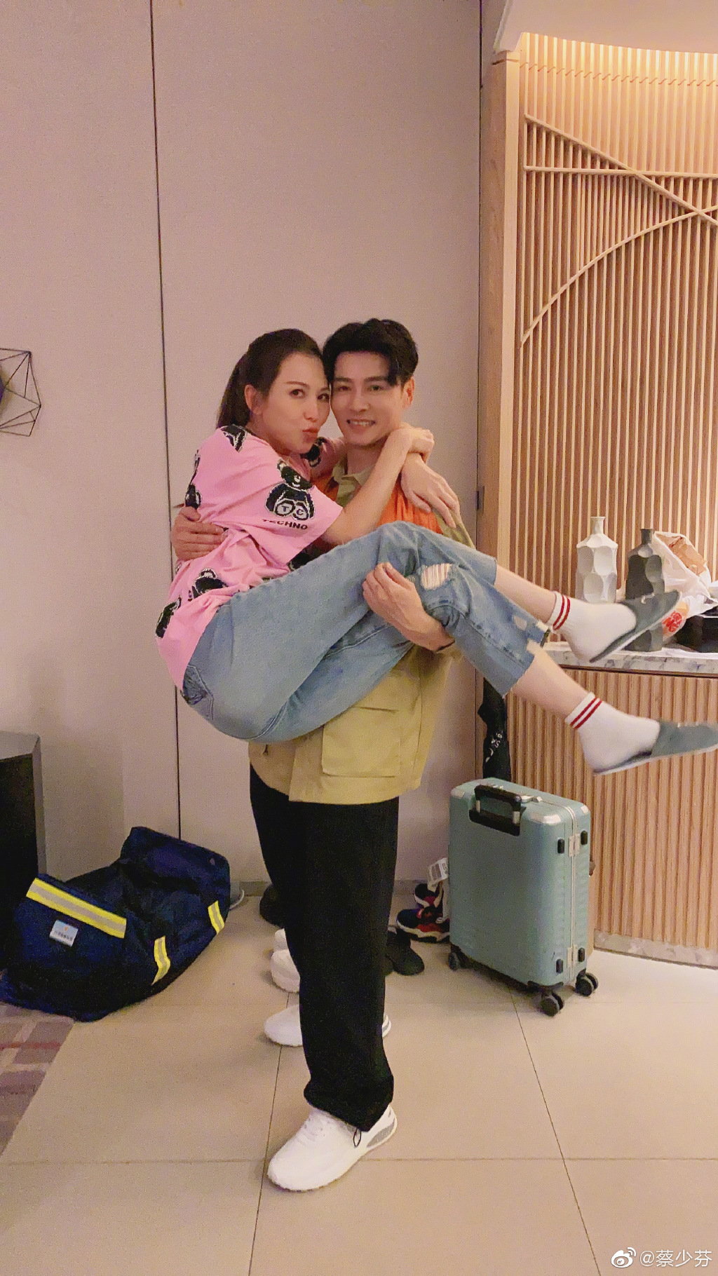 蔡少芬張晉已結婚13年。