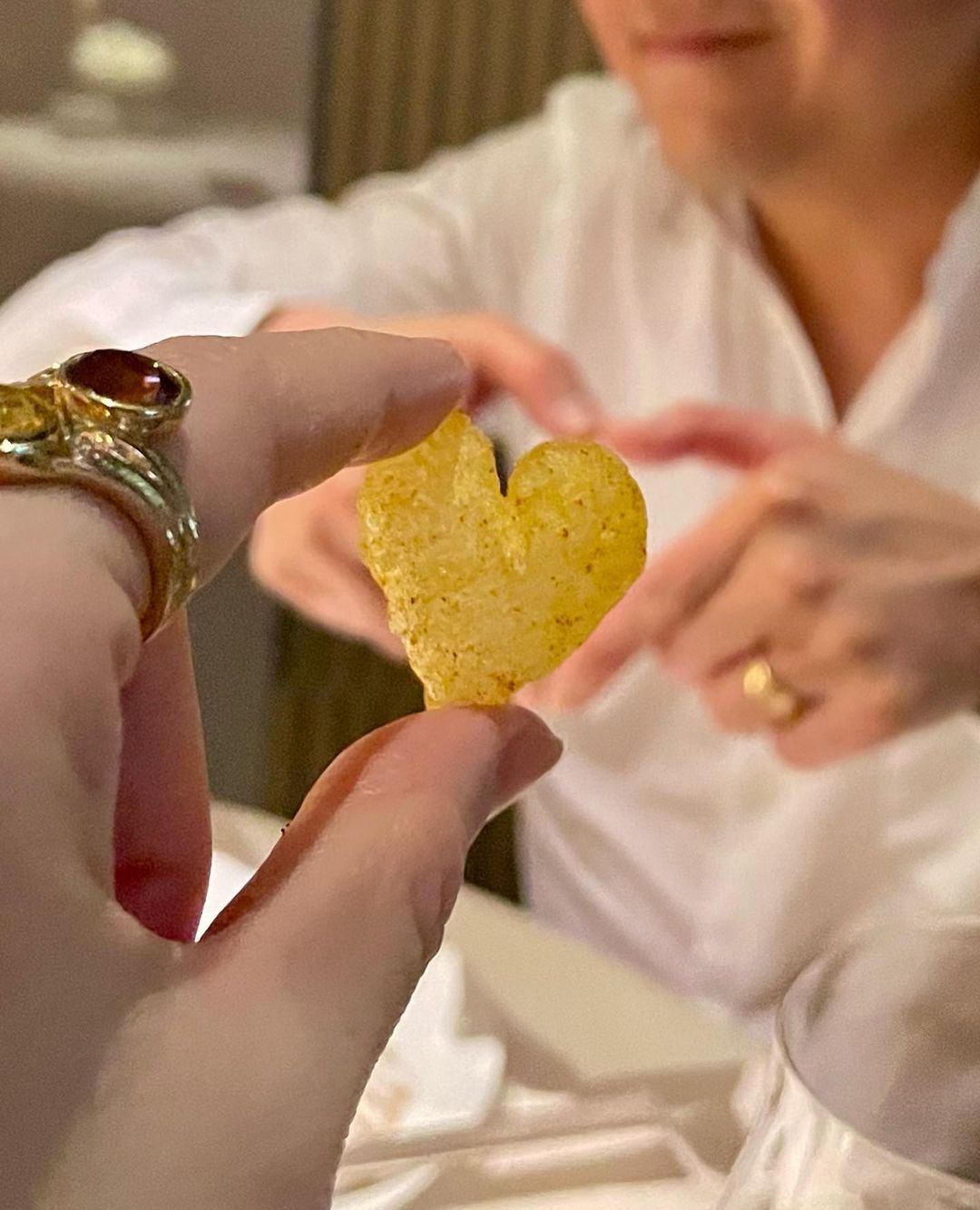 徐淑敏(Suki 現名為徐菁遙)日前就在IG上分享與老公王浩慶祝結婚12周年二人世界。