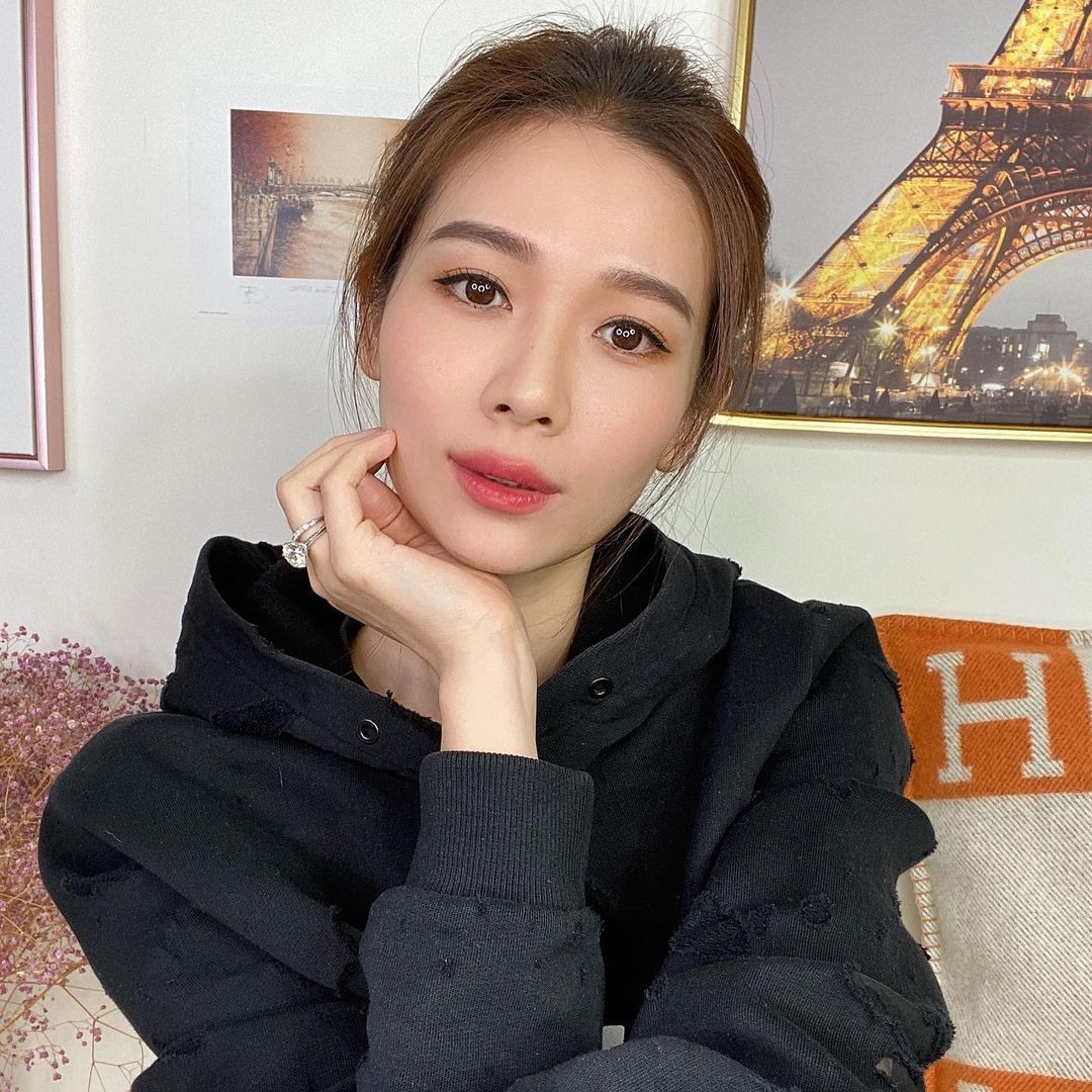 今時今日身為老闆娘,但楊秀惠卻不曾忽略記帳的重要性