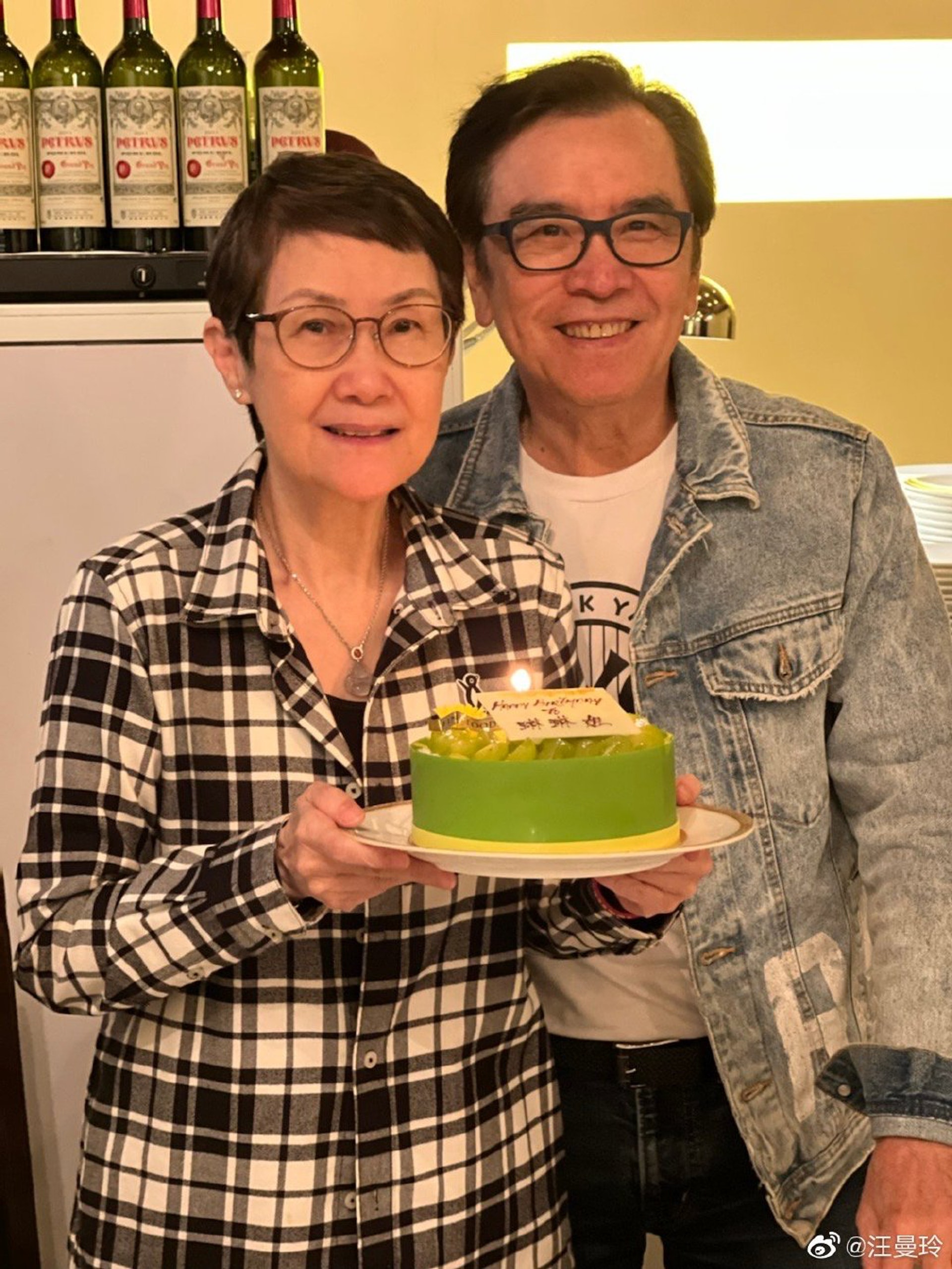 姜大衛與李琳琳結婚47年仍恩愛如昔。