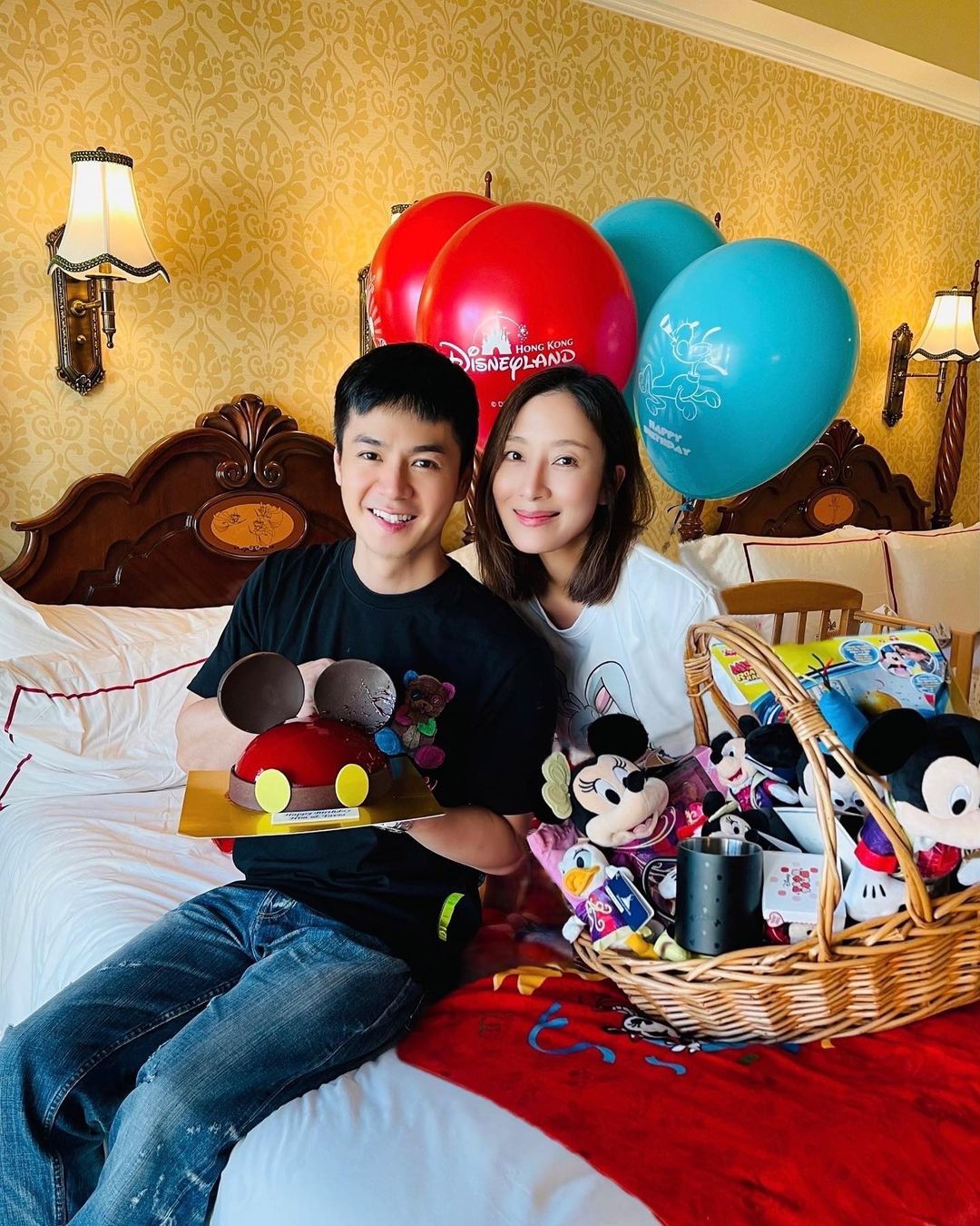 羅子溢與楊茜堯結婚多年恩愛如昔