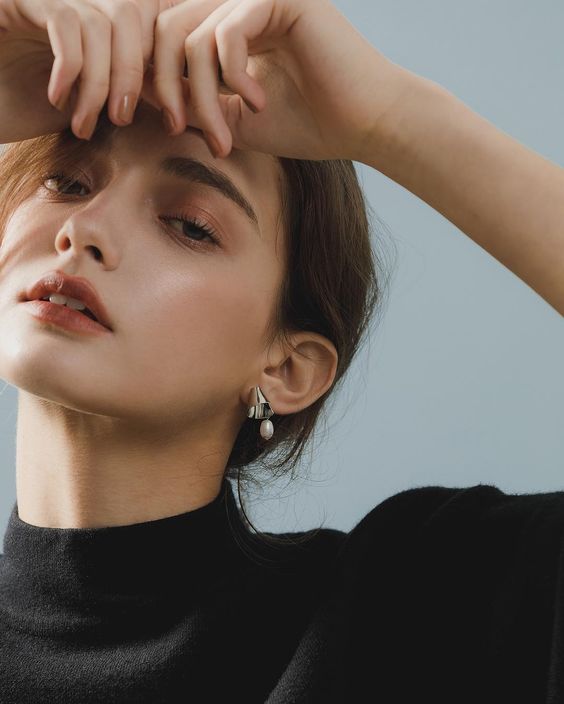 有些人喜歡噴上充滿花味的香水