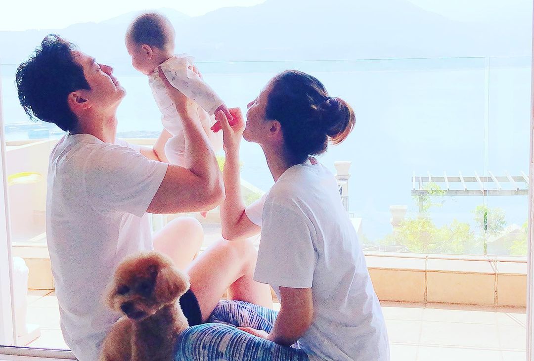 婚後變得慳家事事以女兒為先