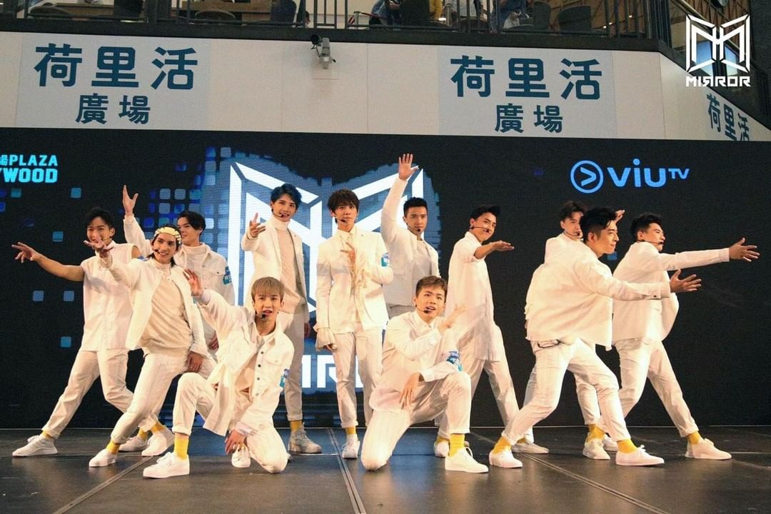 MIRROR3年前演出。