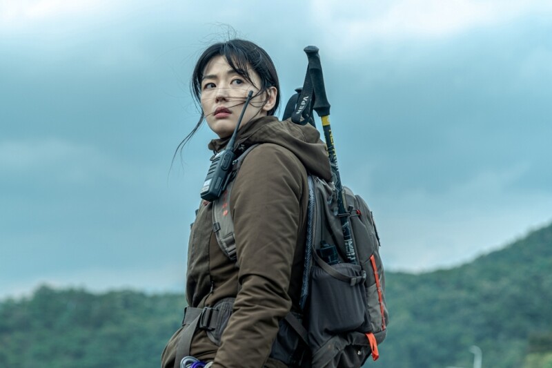 全智賢隨意紮起馬尾仍抵擋不了她的女神美貌