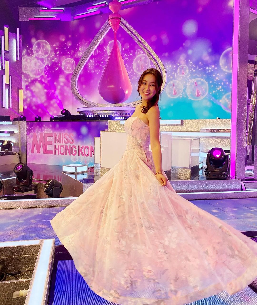 參加《2014年度香港小姐競選》