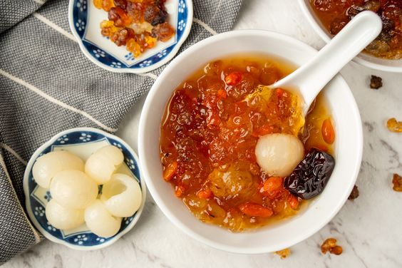 食用桃膠來代替燕窩