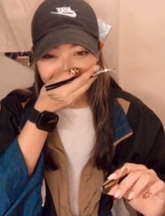 Ada仔在開live姜濤有觀看,令Ada仔大感意外。
