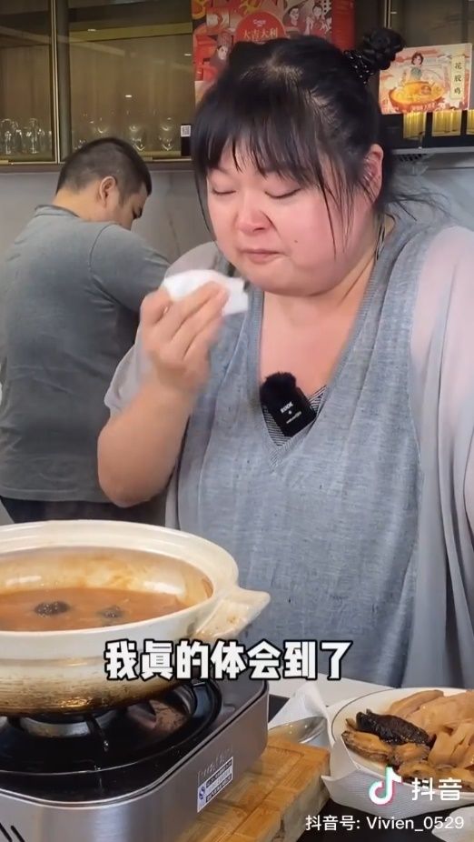 「細細粒」陳嘉佳突然想起家人流眼淚。